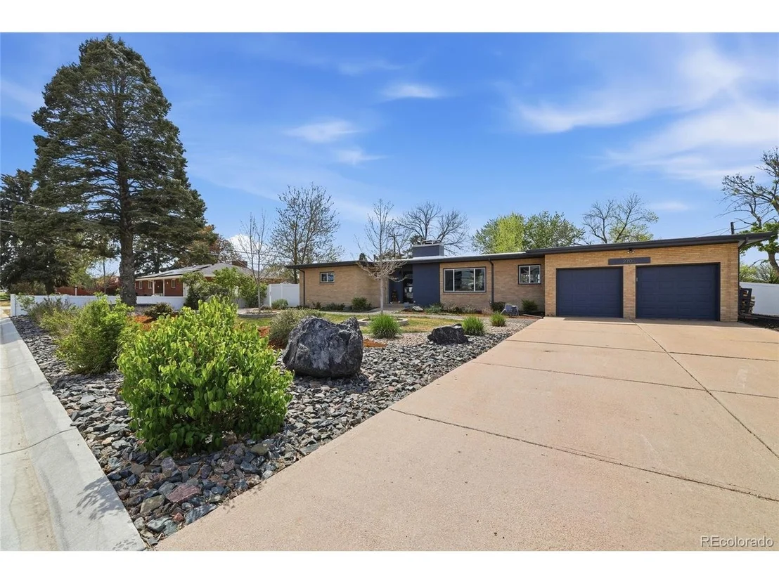 Photo of 2705 Sunset Ln