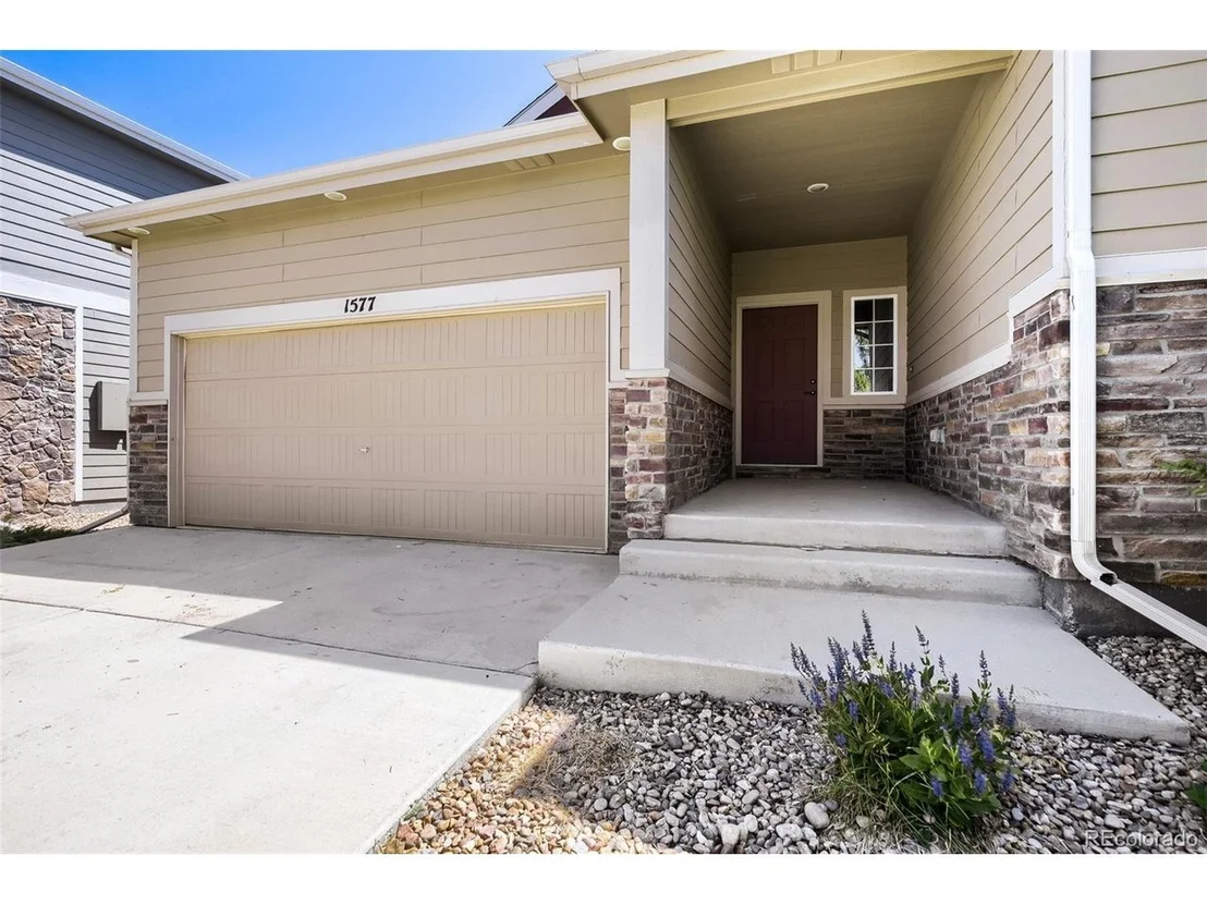 Photo of 1577 First Light Dr