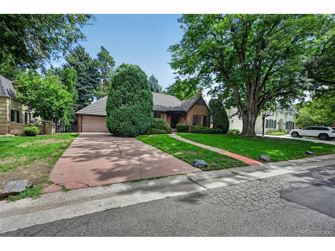 Photo of 360 Jasmine St
