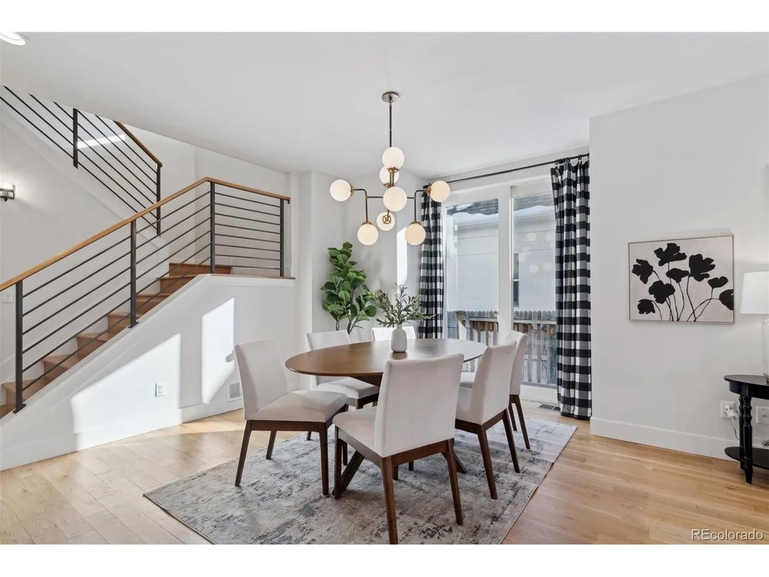 Photo of 3824 Lowell Blvd