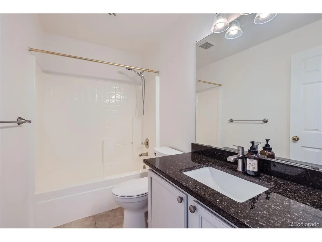 Photo of 10562 Tracewood Cir
