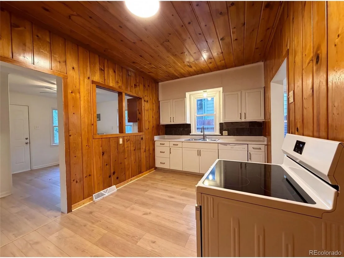 Photo of 1618 7th Ave