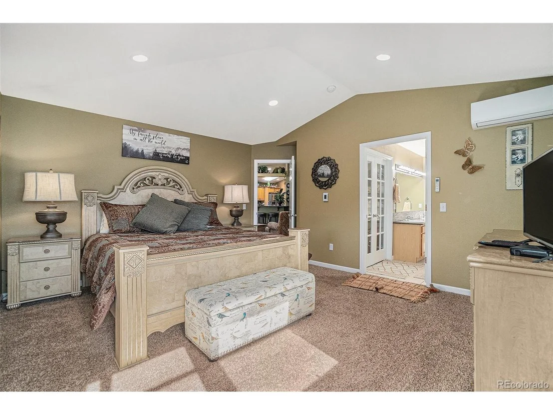 Photo of 445 Skyline Dr