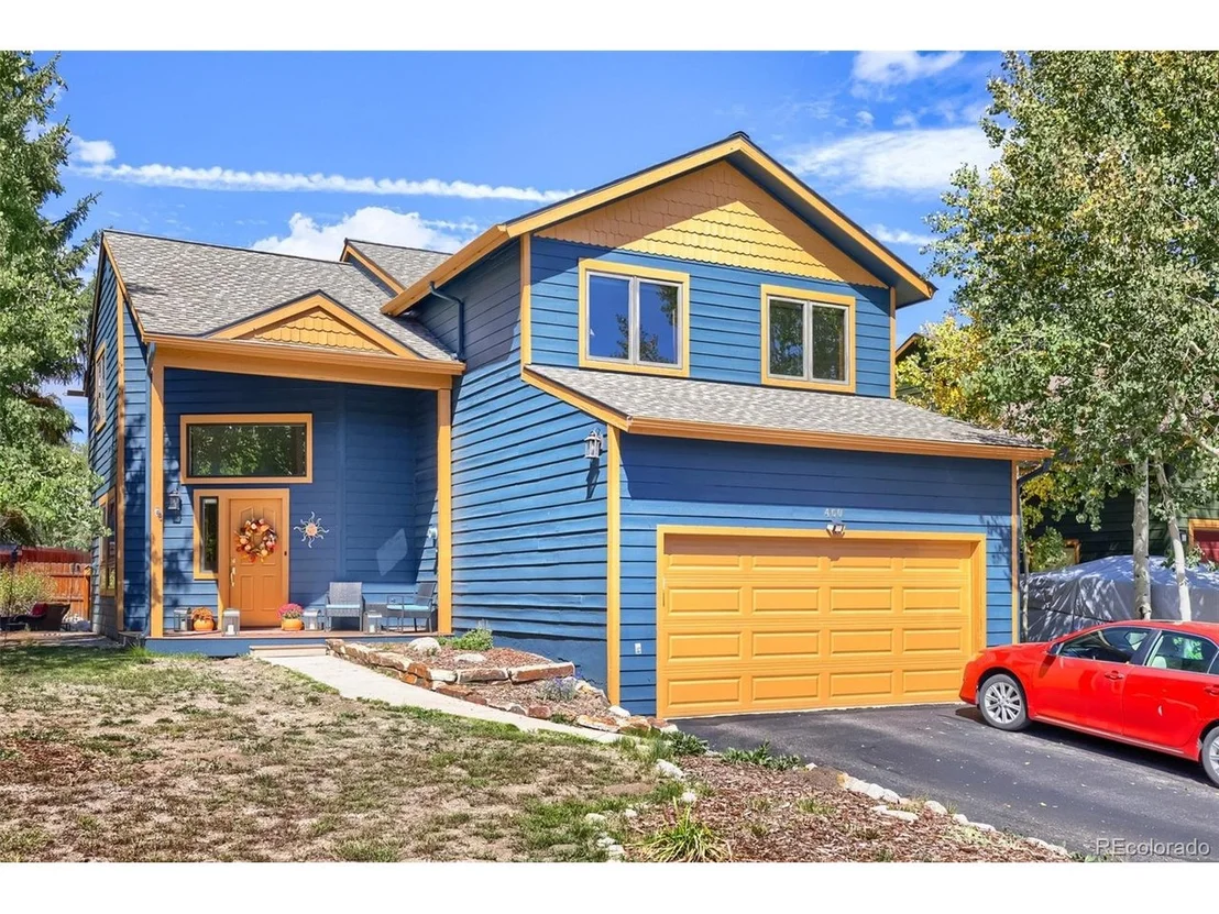Photo of 460 W Coyote Dr