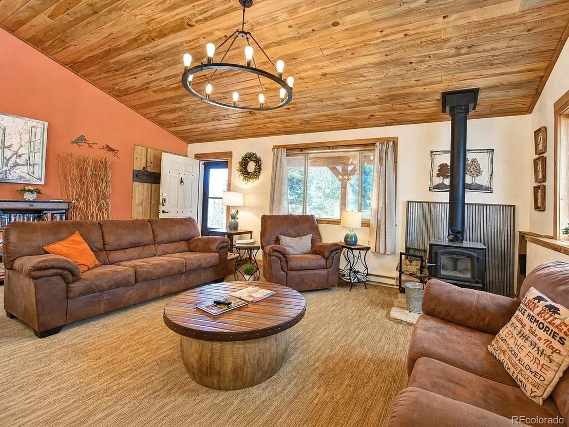 Photo of 53 Warpath Rd