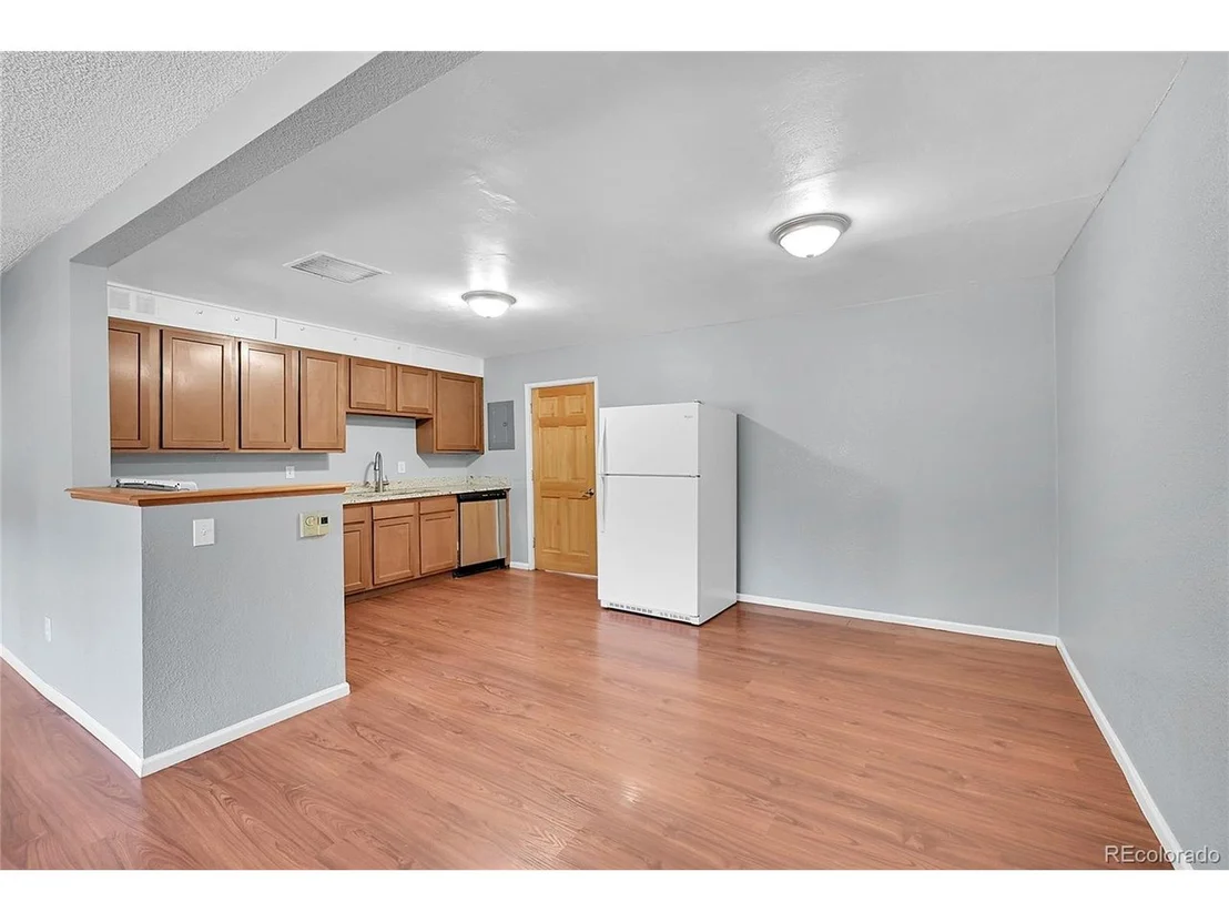 Photo of 1331 Oak Pl