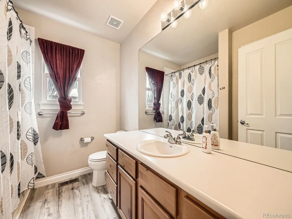 Photo of 4941 Silverleaf Ave