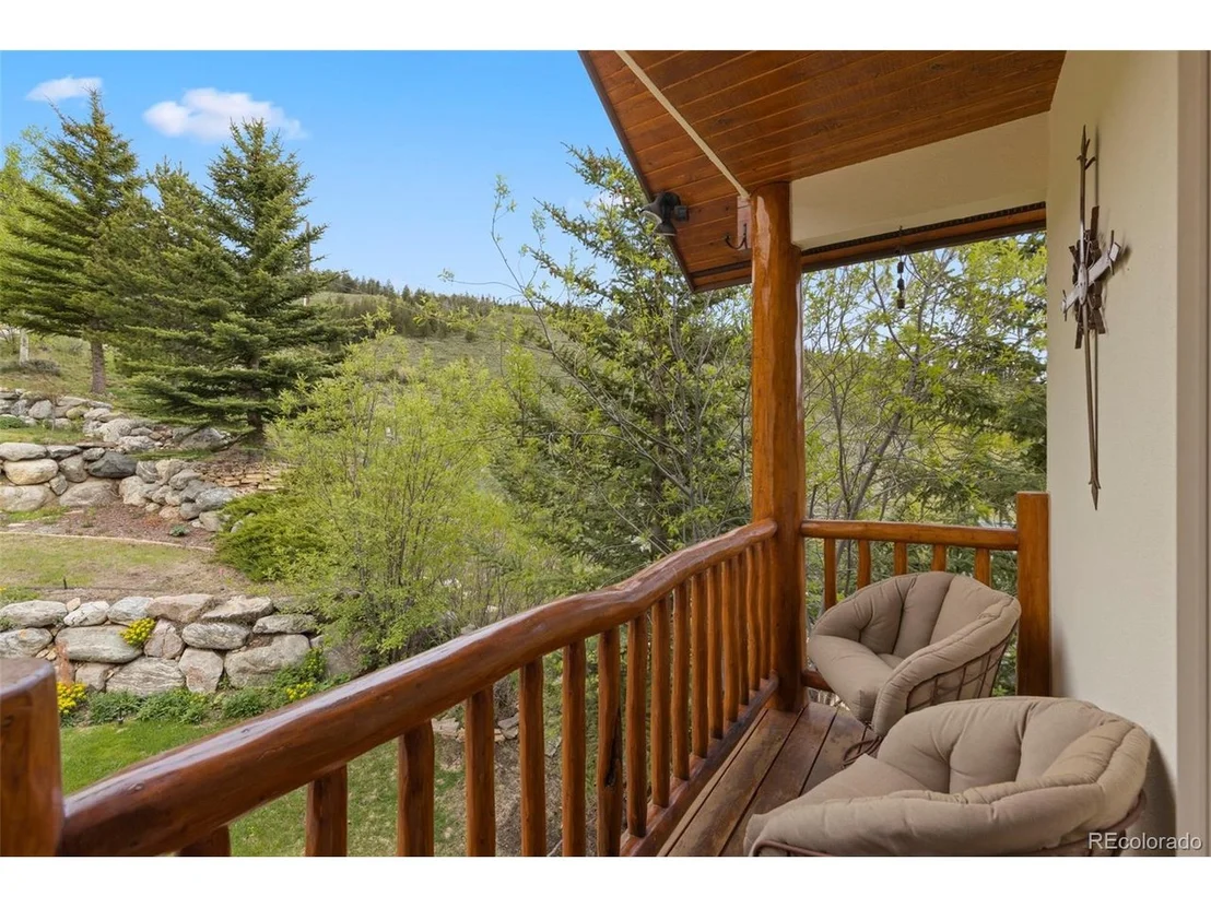 Photo of 273 Ensign Dr