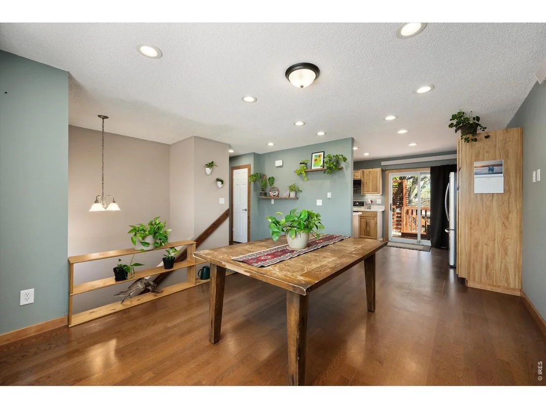 Photo of 811 Table Mountain Ct