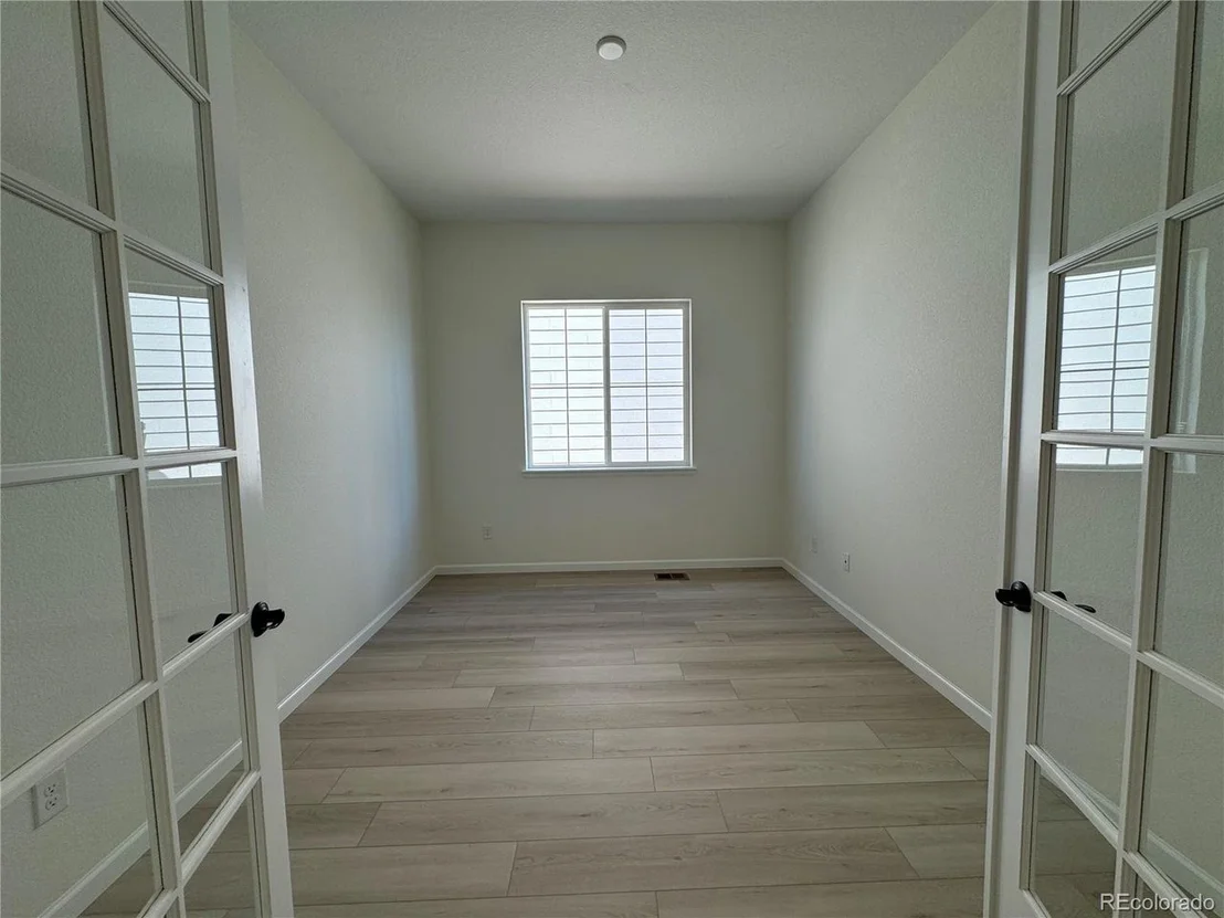 Photo of 1141 Colony Dr