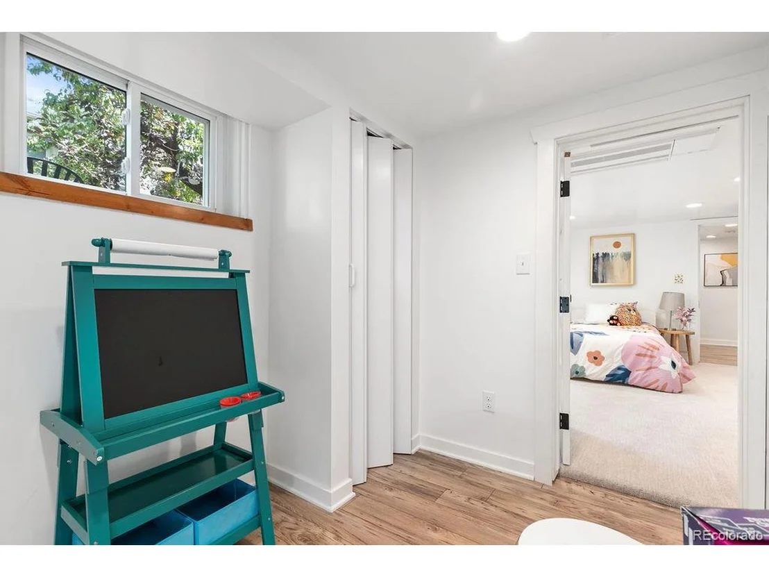 Photo of 3036 W 40th Ave