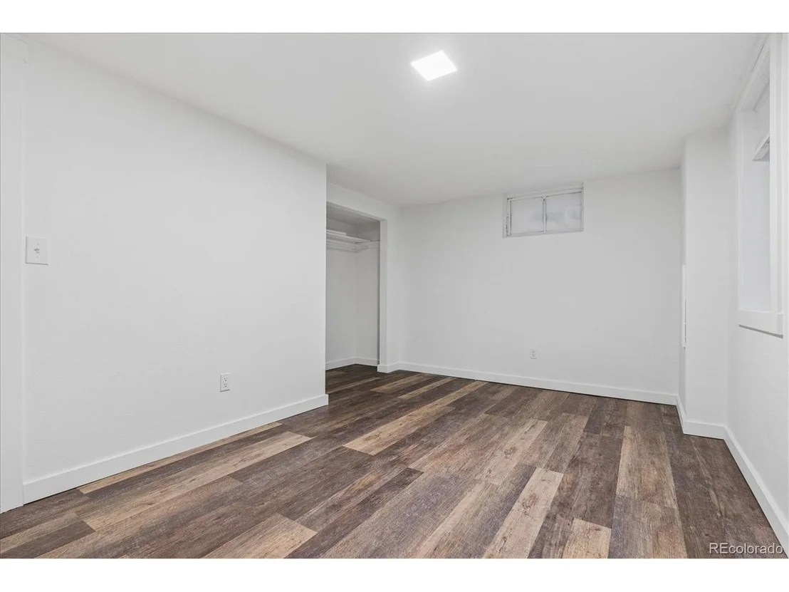Photo of 215 Beryl Way