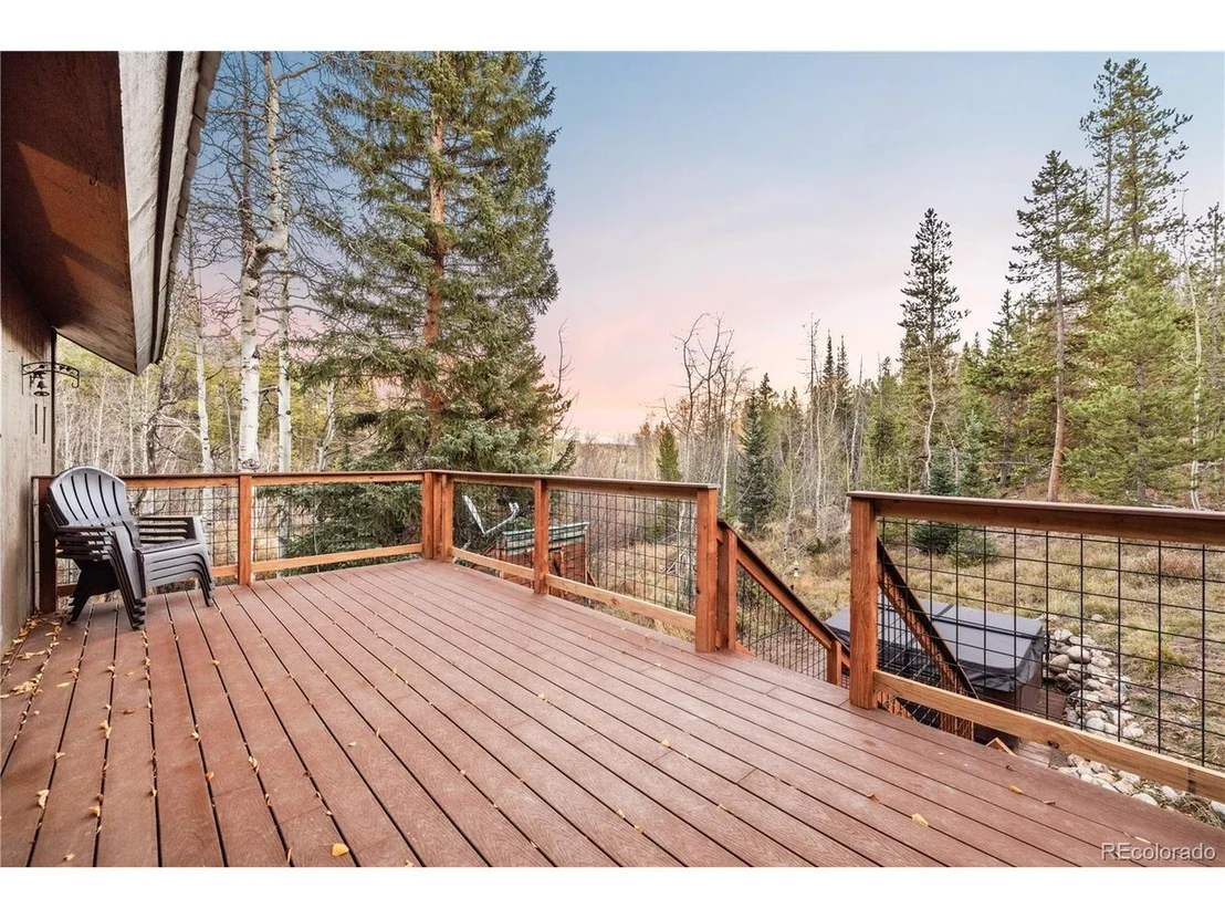 Photo of 2222 Lions Lane