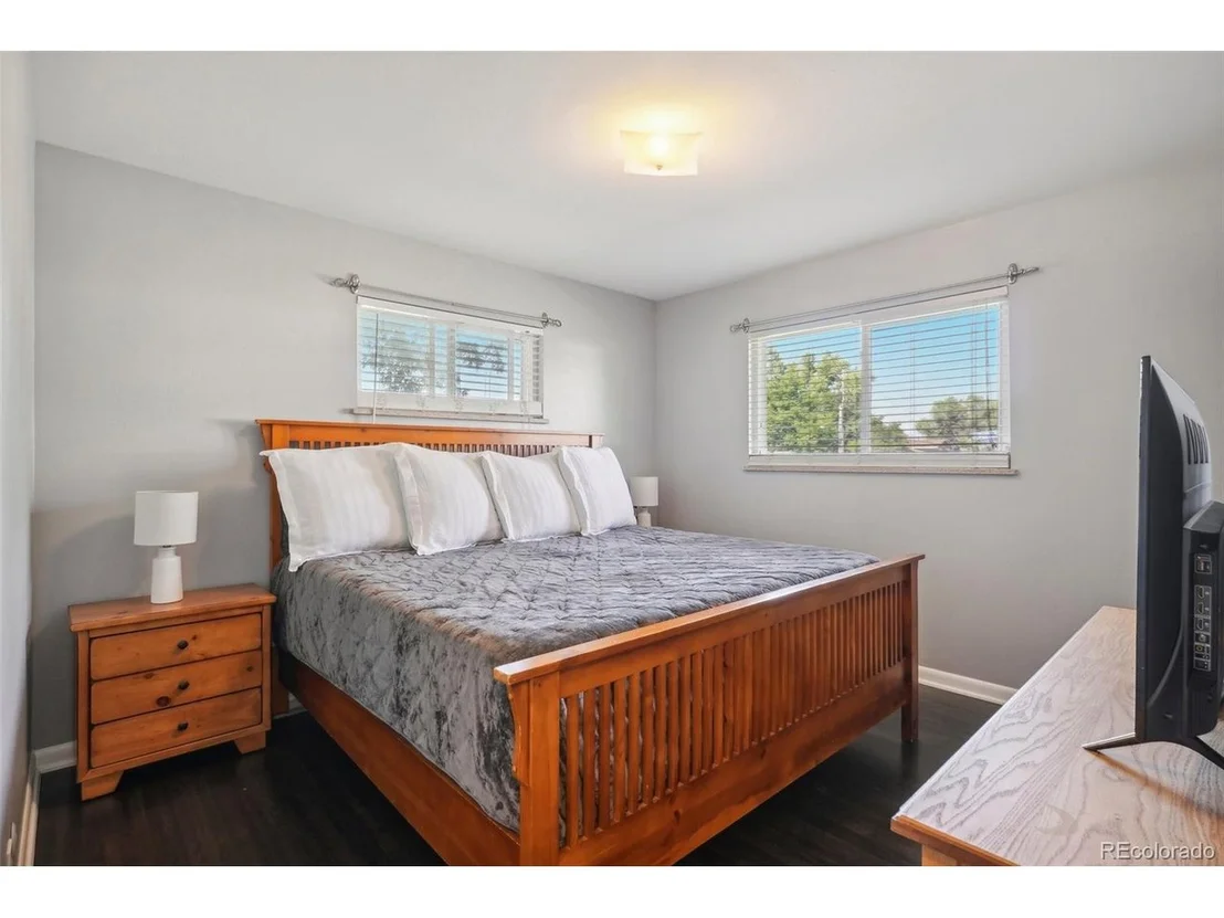 Photo of 6000 Wolff St