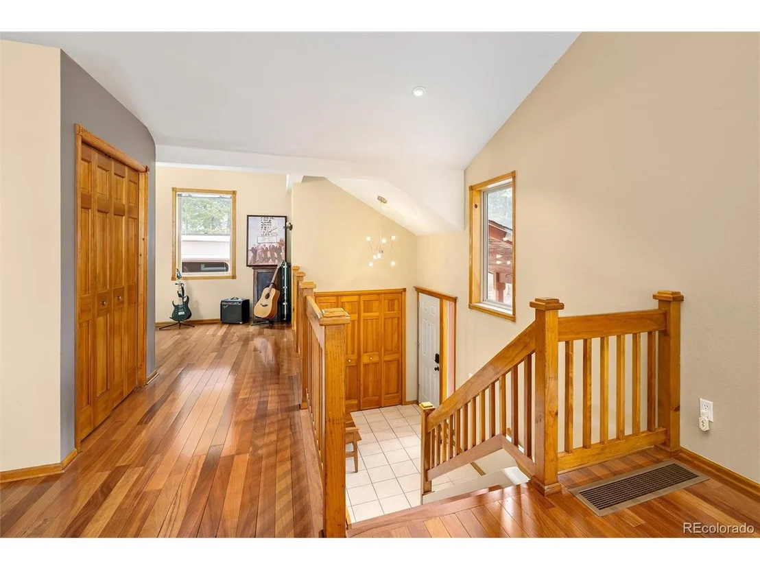 Photo of 11163 Conifer Mountain Rd