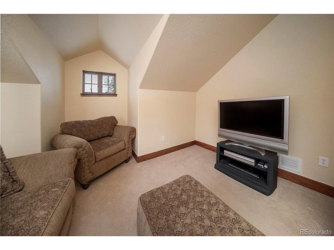 Photo of 1249 Rendezvous Rd
