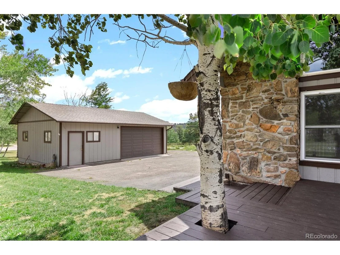 Photo of 23 Moon Dr