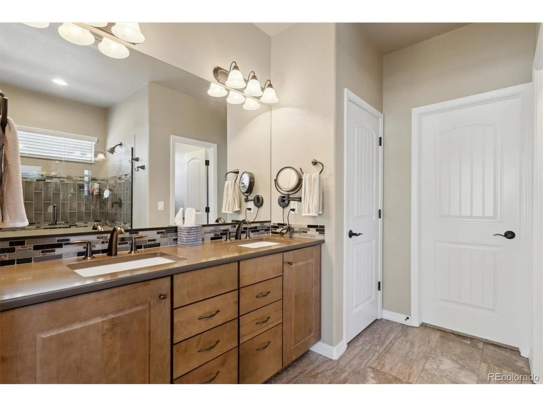 Photo of 3256 Waterfront Dr