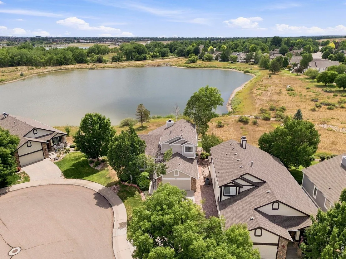 Photo of 535 Lakeside Pl