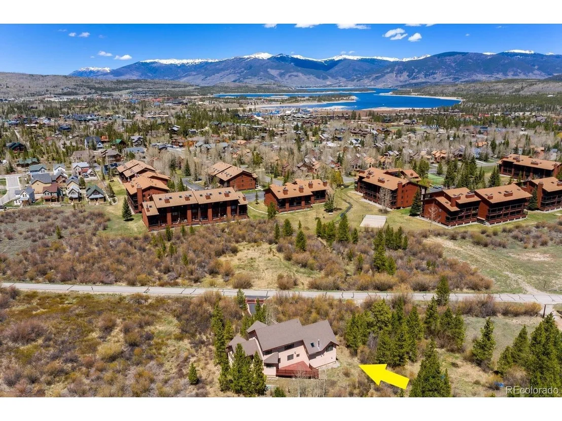 Photo of 460 Temple Trl