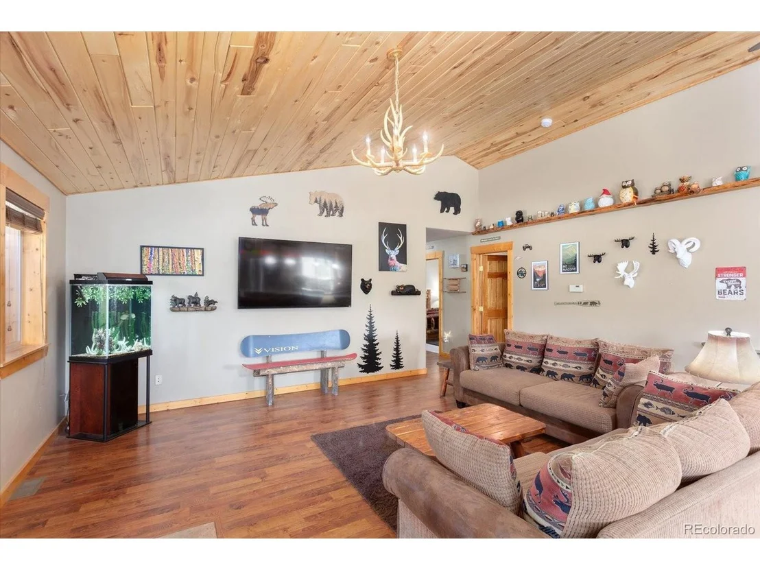 Photo of 217 Peak View Dr