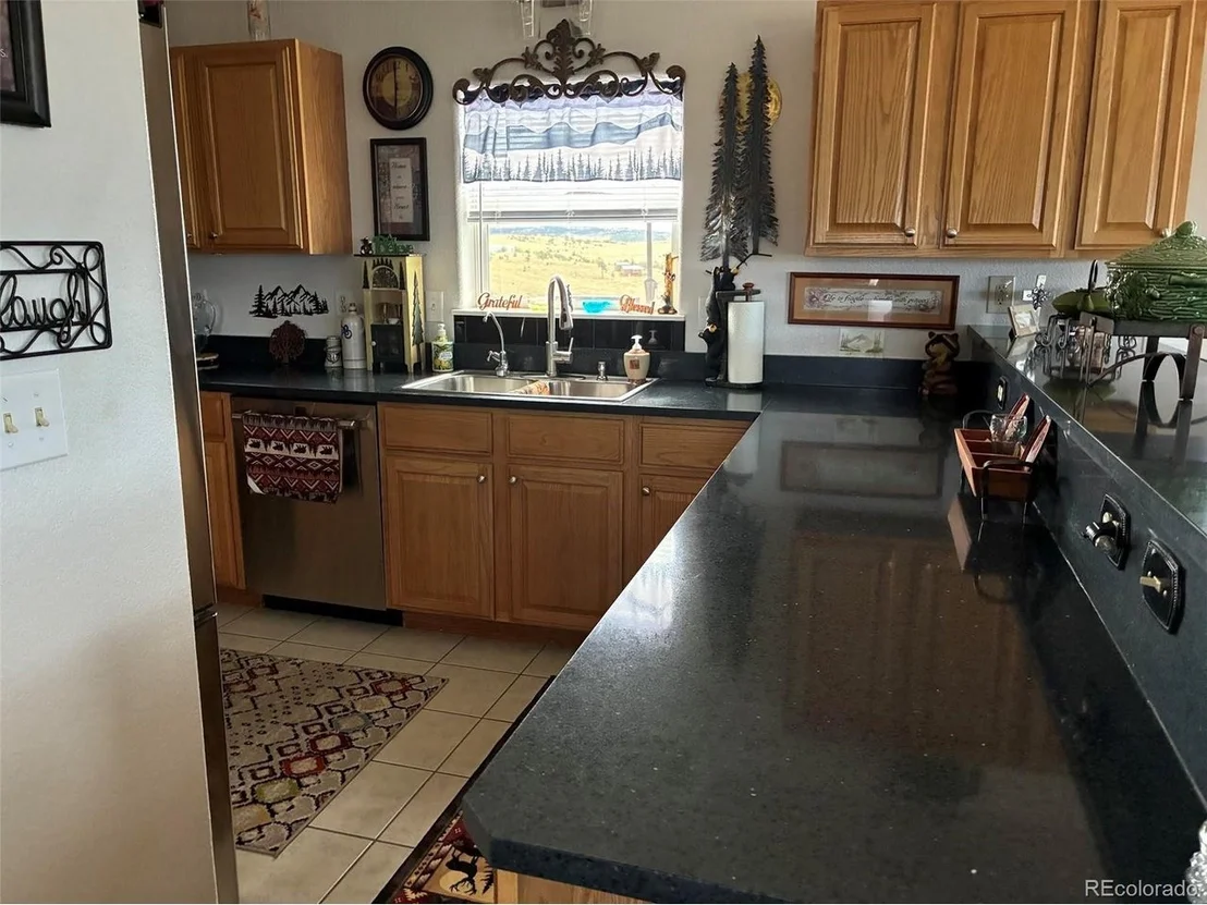 Photo of 136 Arapahoe Cir