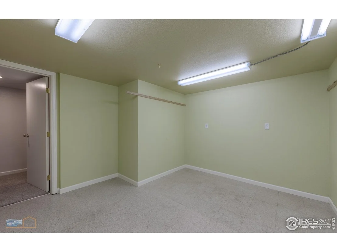 Photo of 4760 Harrison Ave