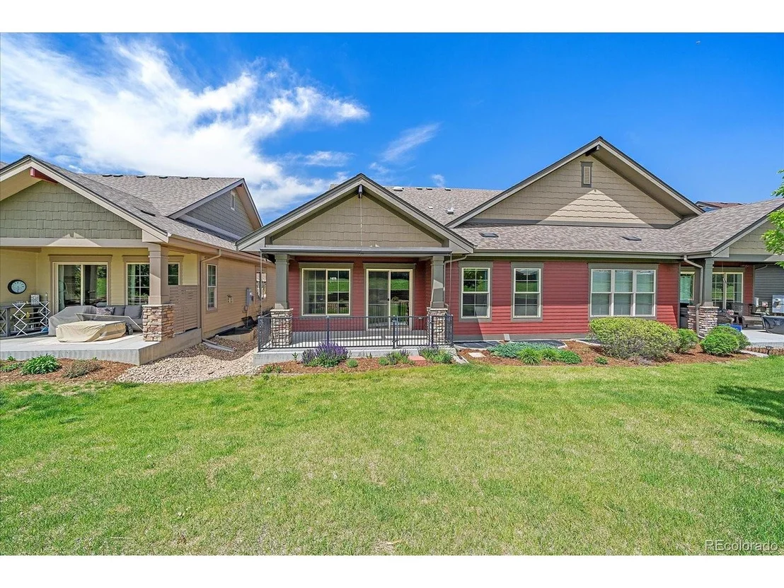 Photo of 1130 Summit View Dr