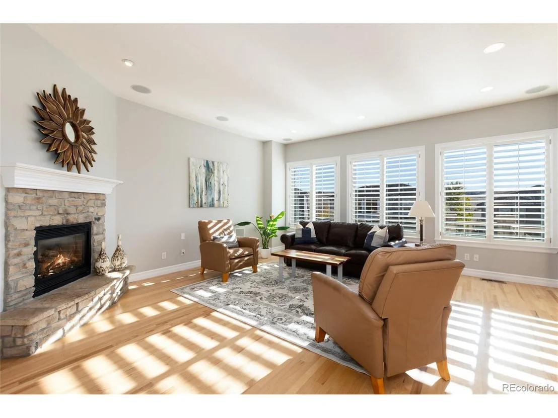 Photo of 10881 Glengate Cir