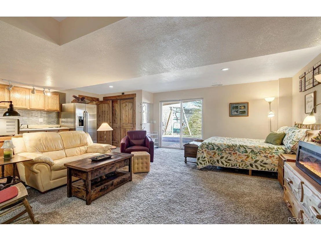 Photo of 379 Hummingbird Cir