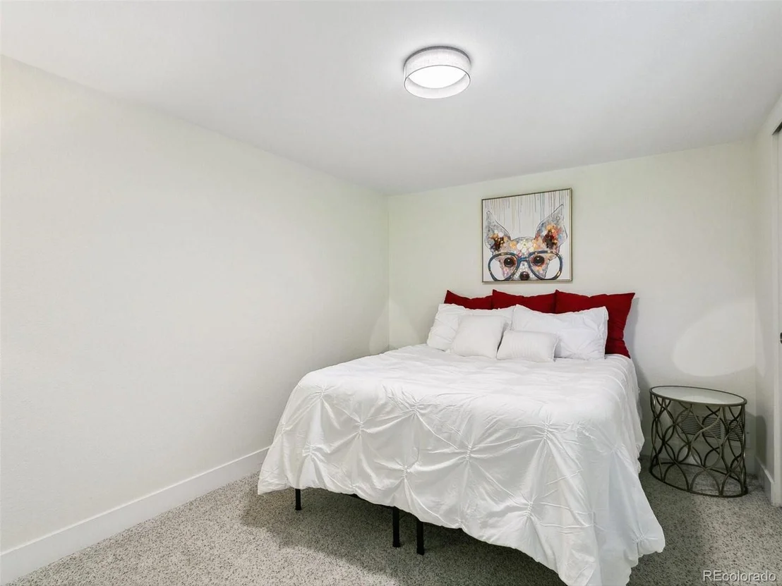 Photo of 207 Iowa Dr