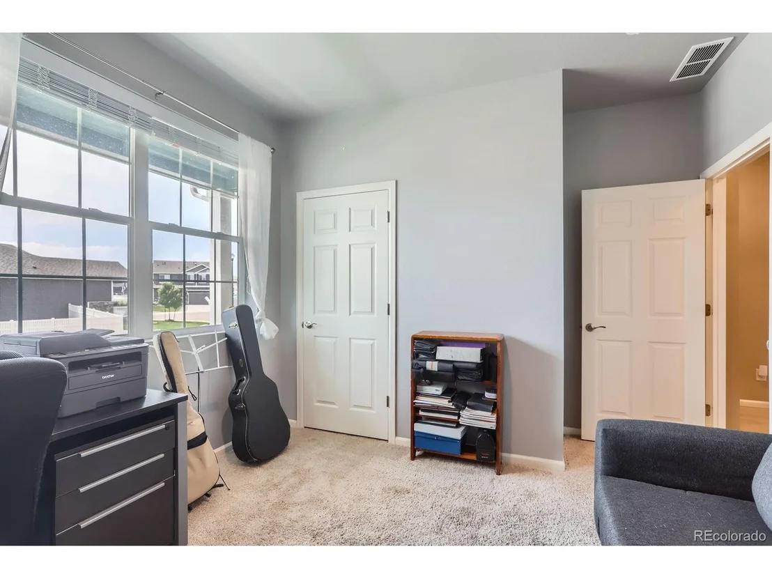Photo of 10238 Stagecoach Ave