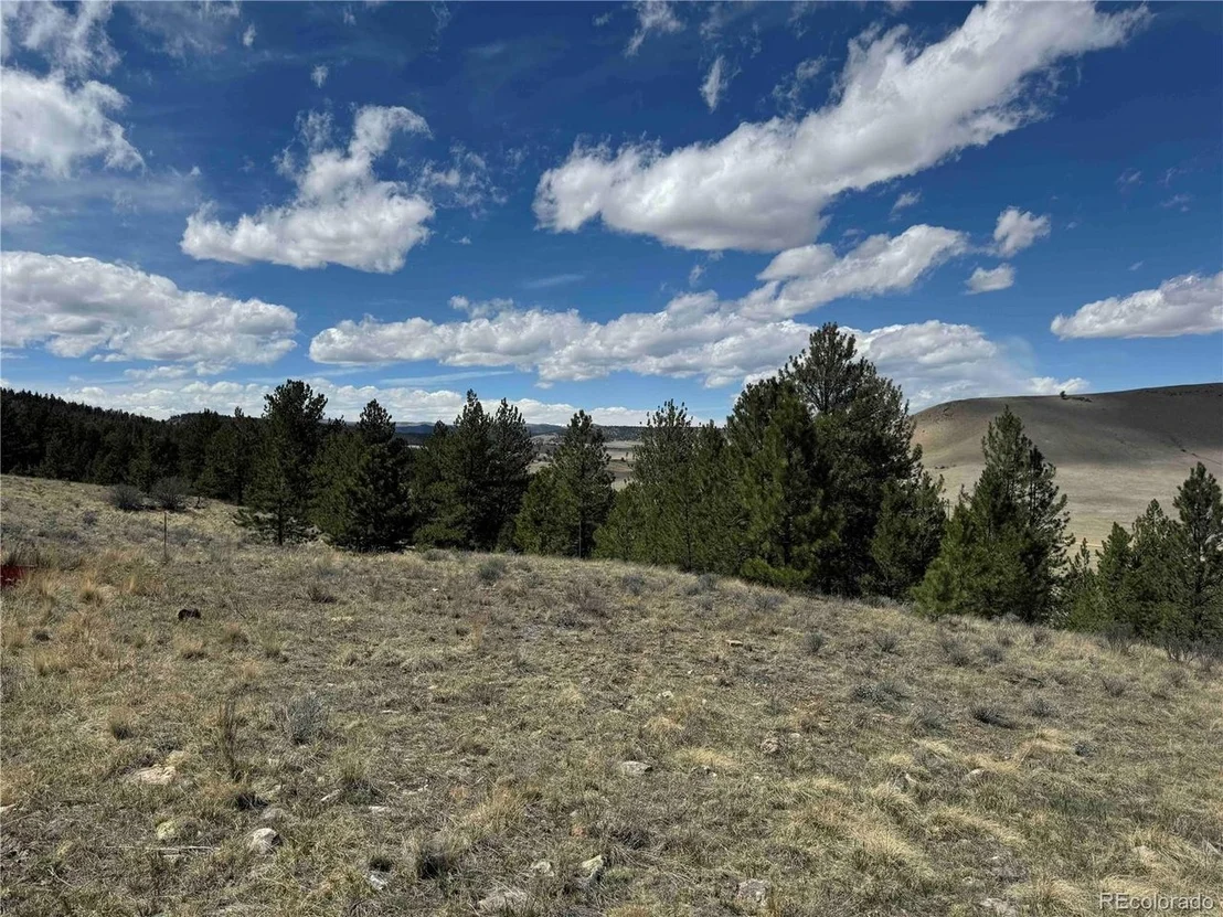 Photo of 8014 County Road 2
