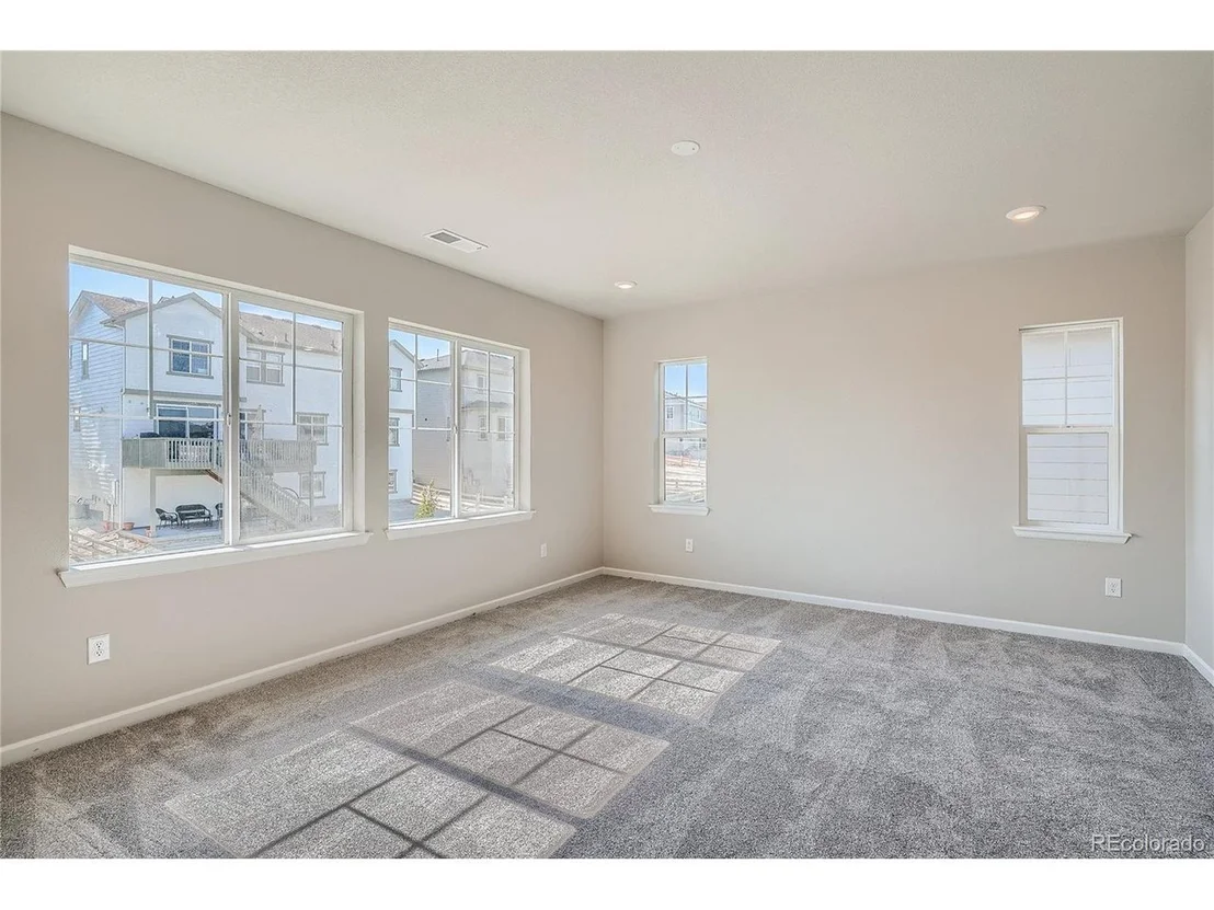 Photo of 2561 Lupton Ln