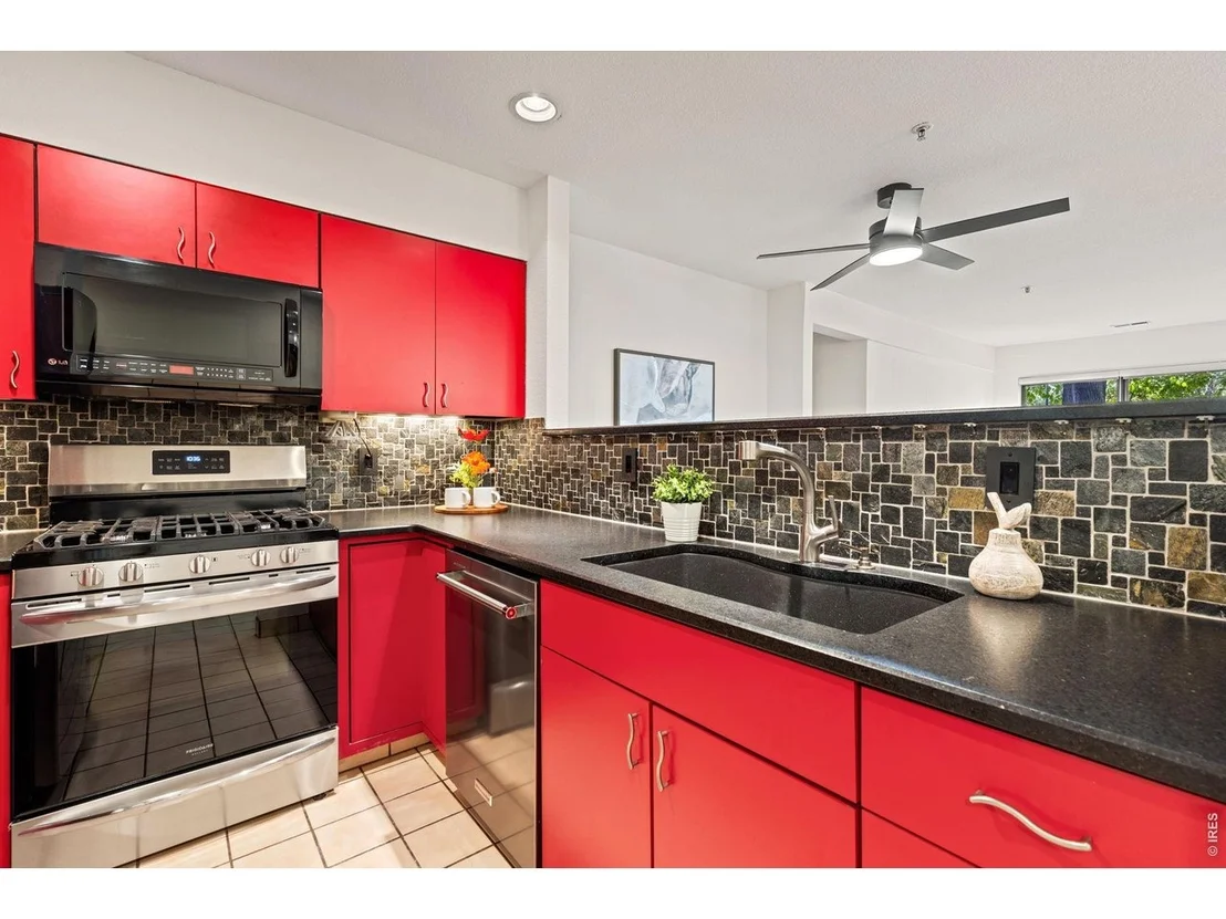 Photo of Unit A at 836 Walnut St