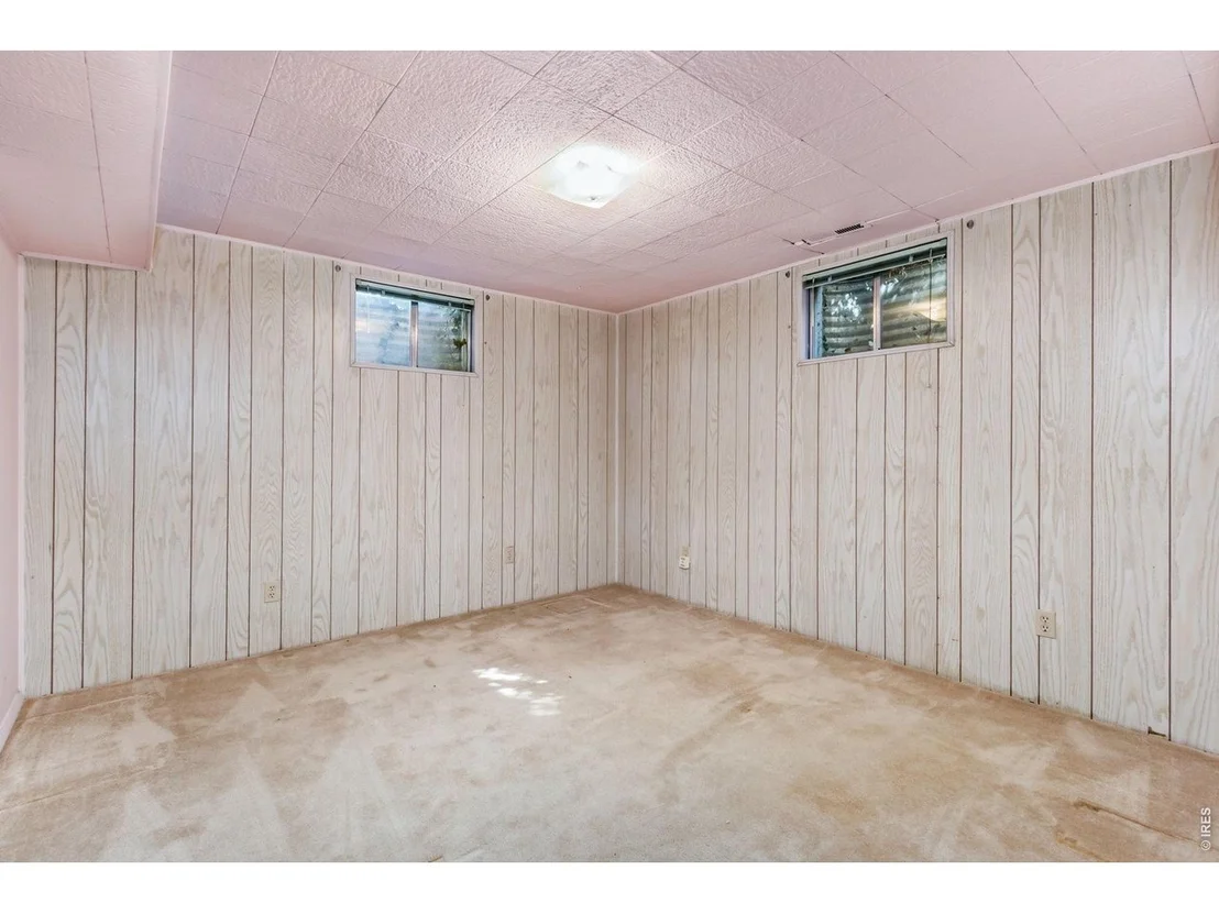 Photo of 2901 Greentree Cir