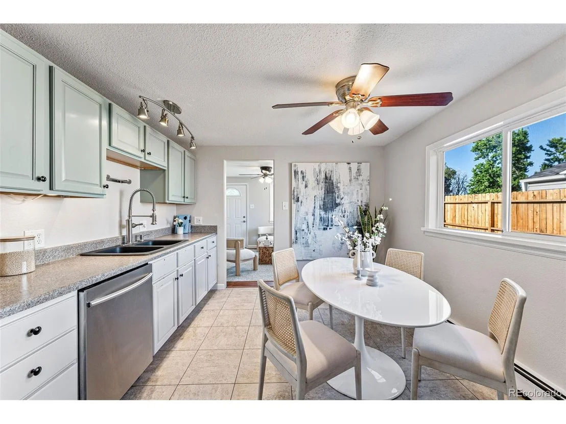 Photo of 6920 W 55th Pl