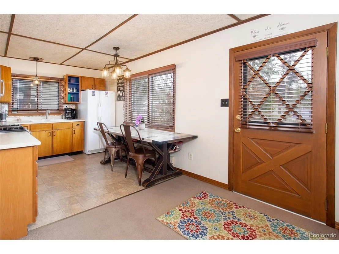 Photo of 505 Shadow Mountain Dr