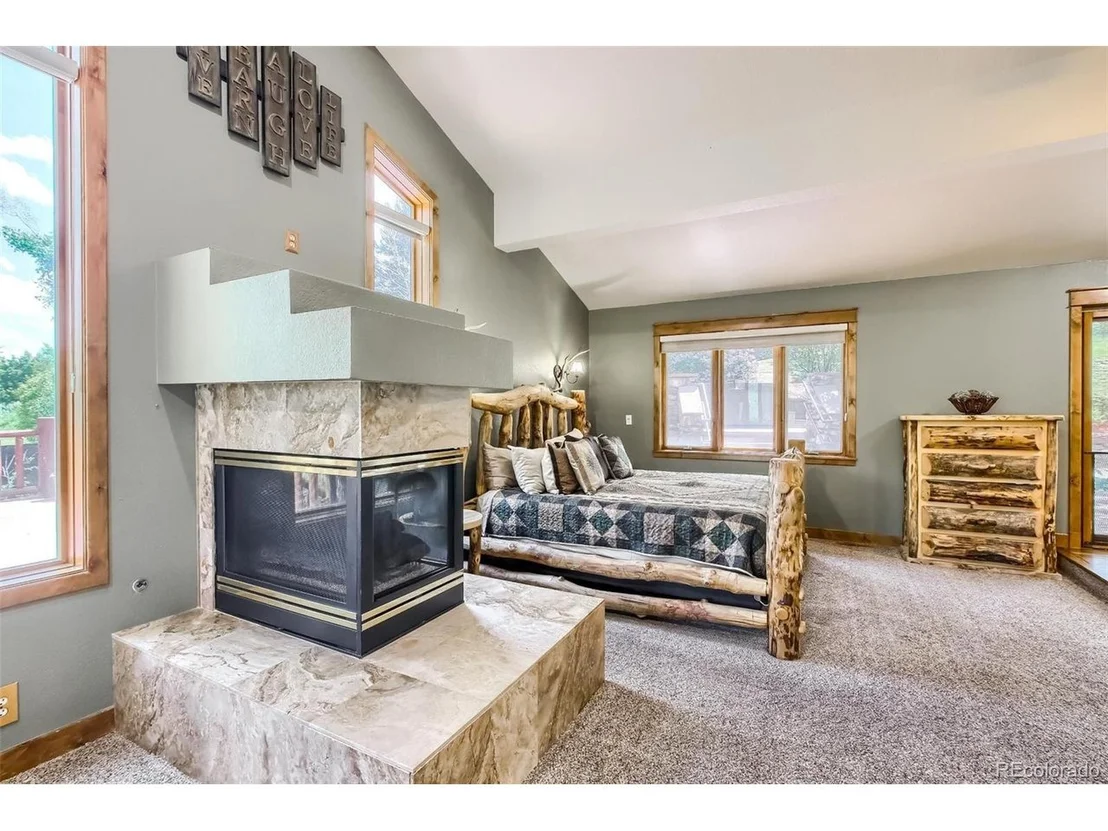 Photo of 5335 Pine Ridge Rd