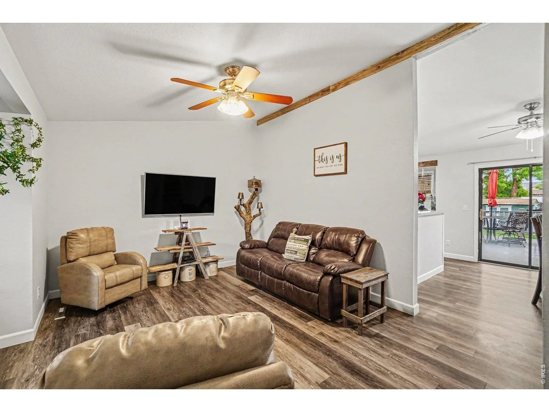 Photo of 1404 Willow Dr