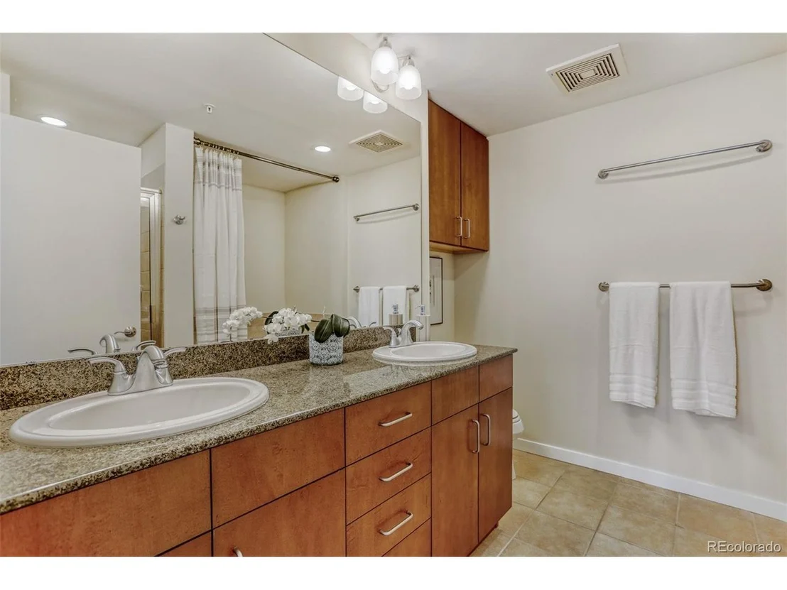 Photo of Unit 331 at 3601 Arapahoe Ave