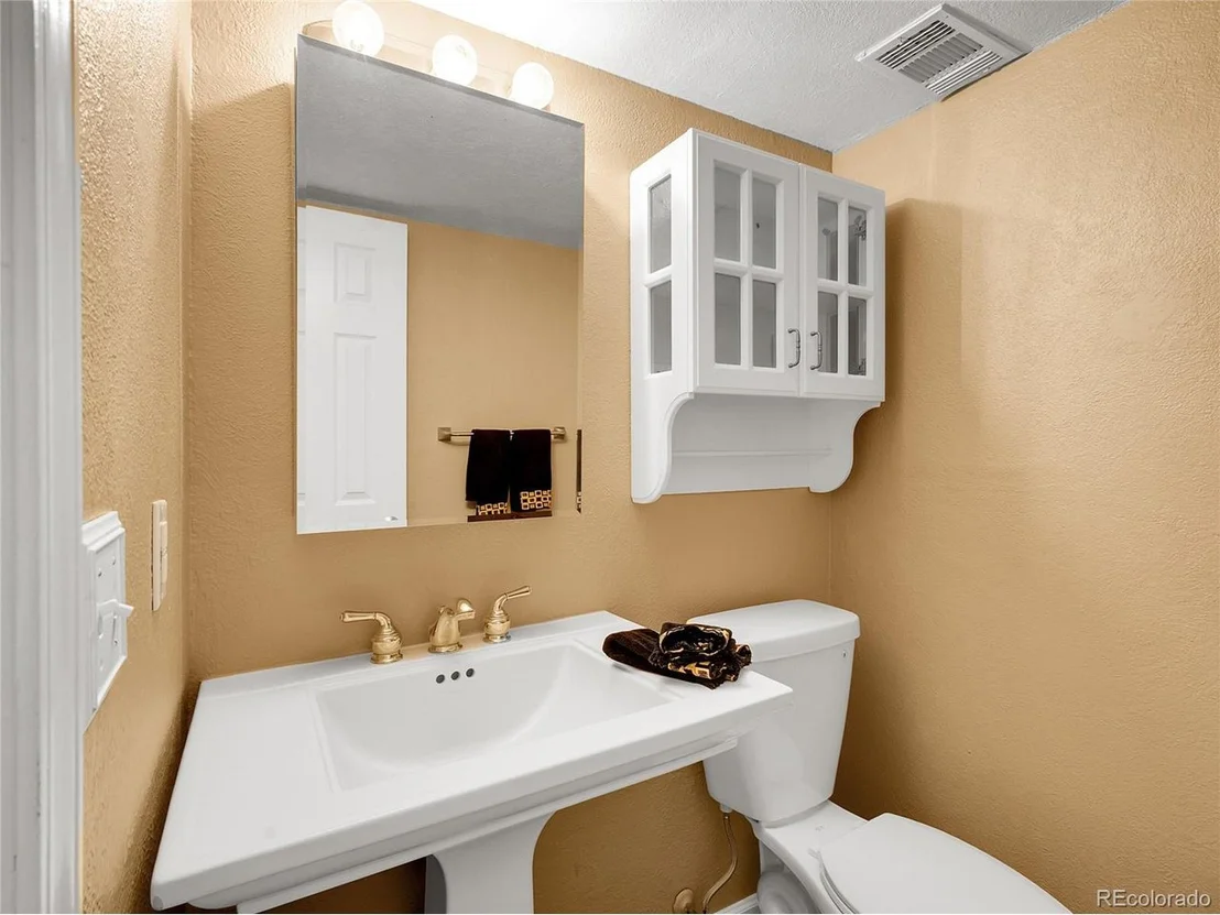 Photo of 4046 S Reading Way