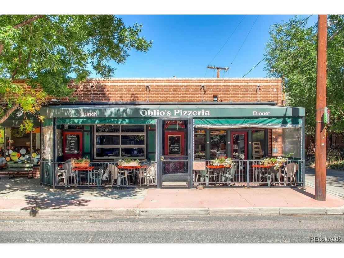 Photo of 2585 Forest St