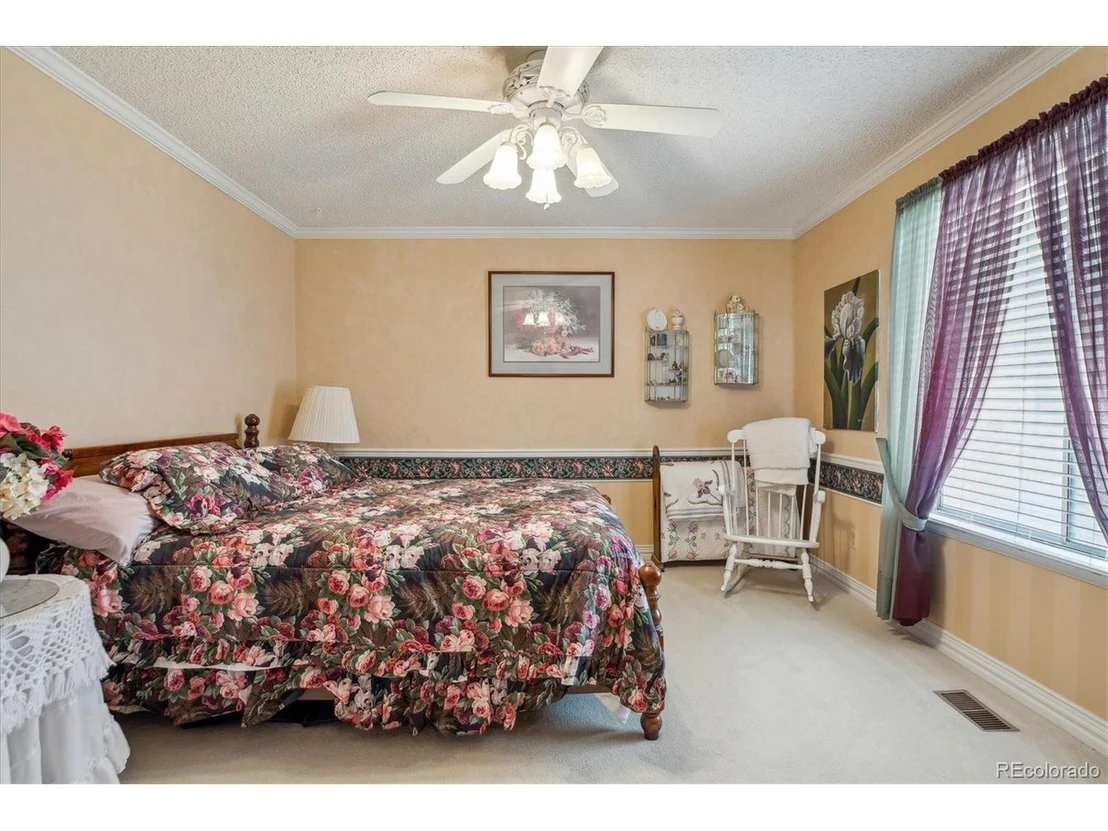 Photo of 17038 Lamar Dr