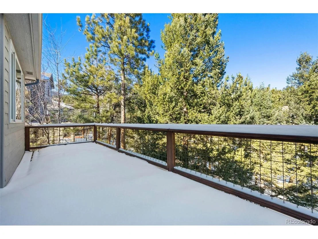 Photo of 31415 Forestland Dr