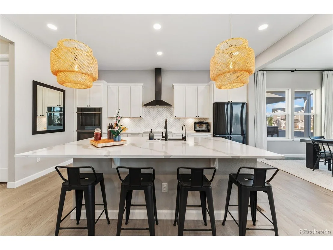 Photo of 6069 Long Branch Dr