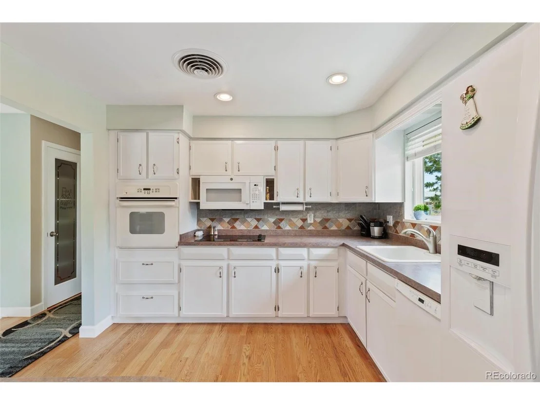 Photo of 1202 W 100th Pl