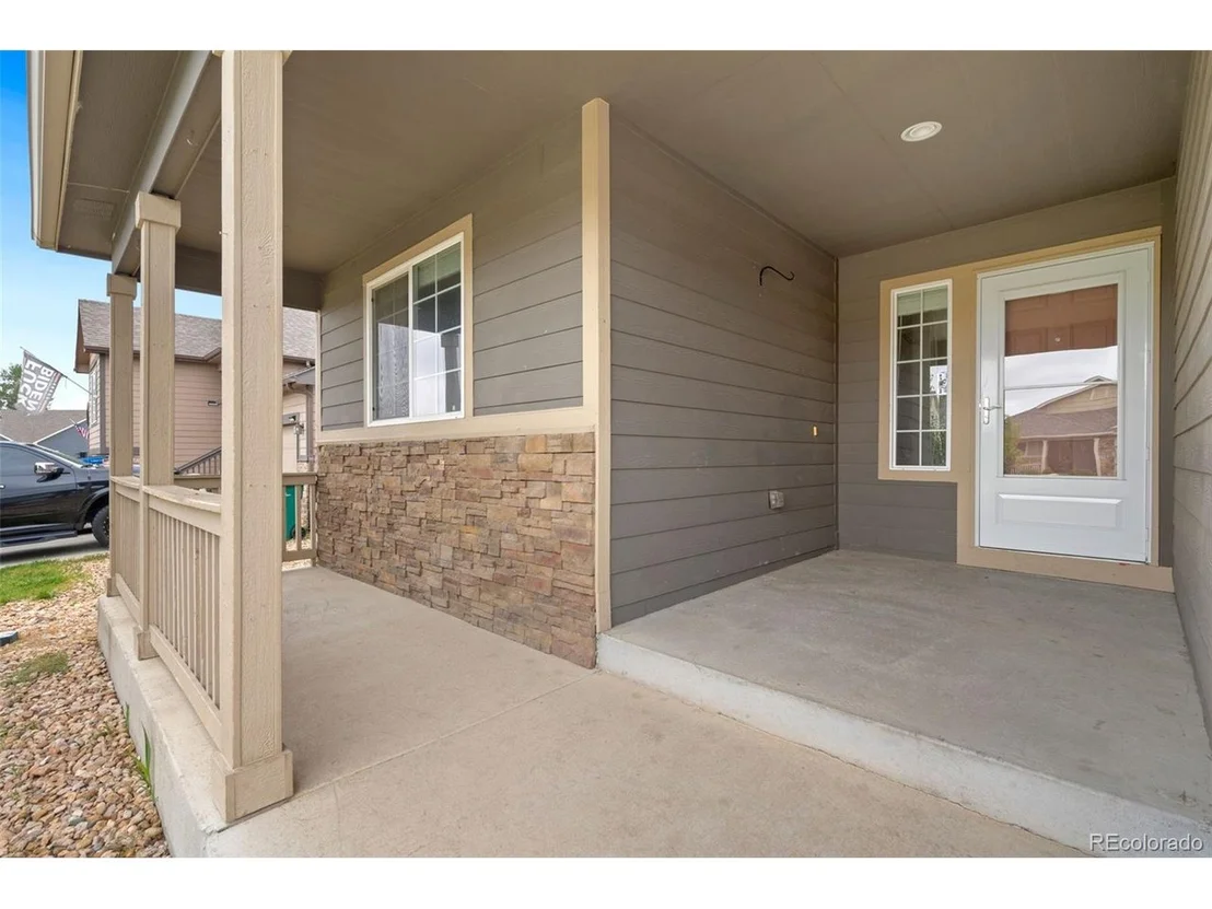 Photo of 2933 Alpine Ave