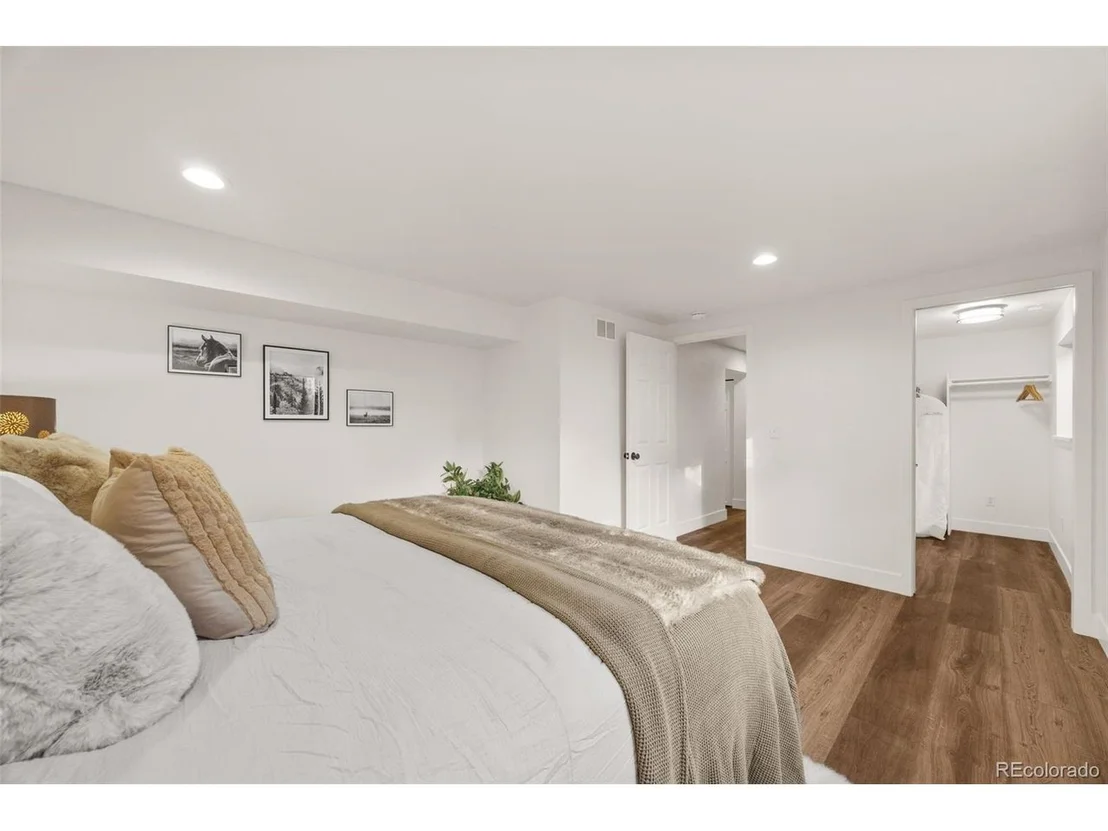Photo of 102 Jackson Cir