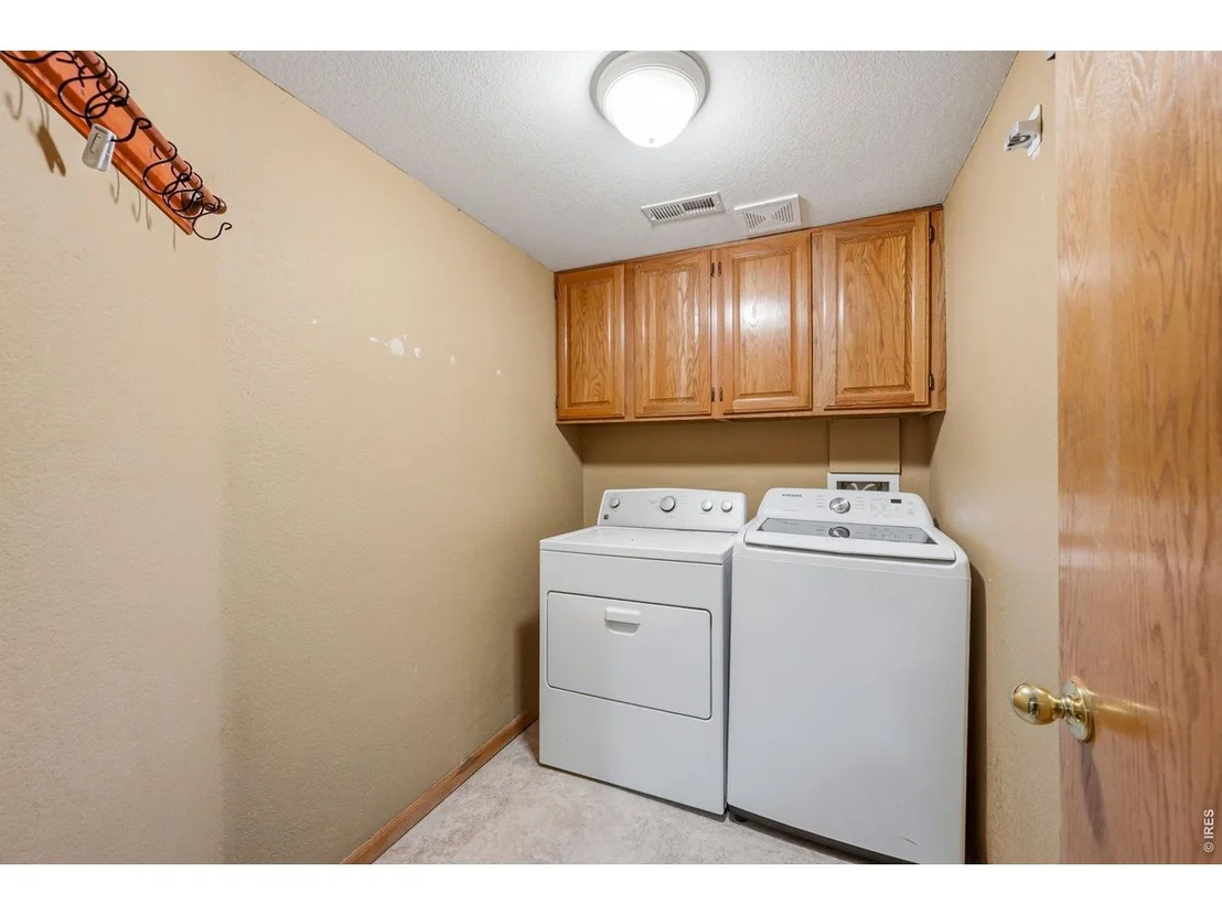 Photo of 430 Derry Dr